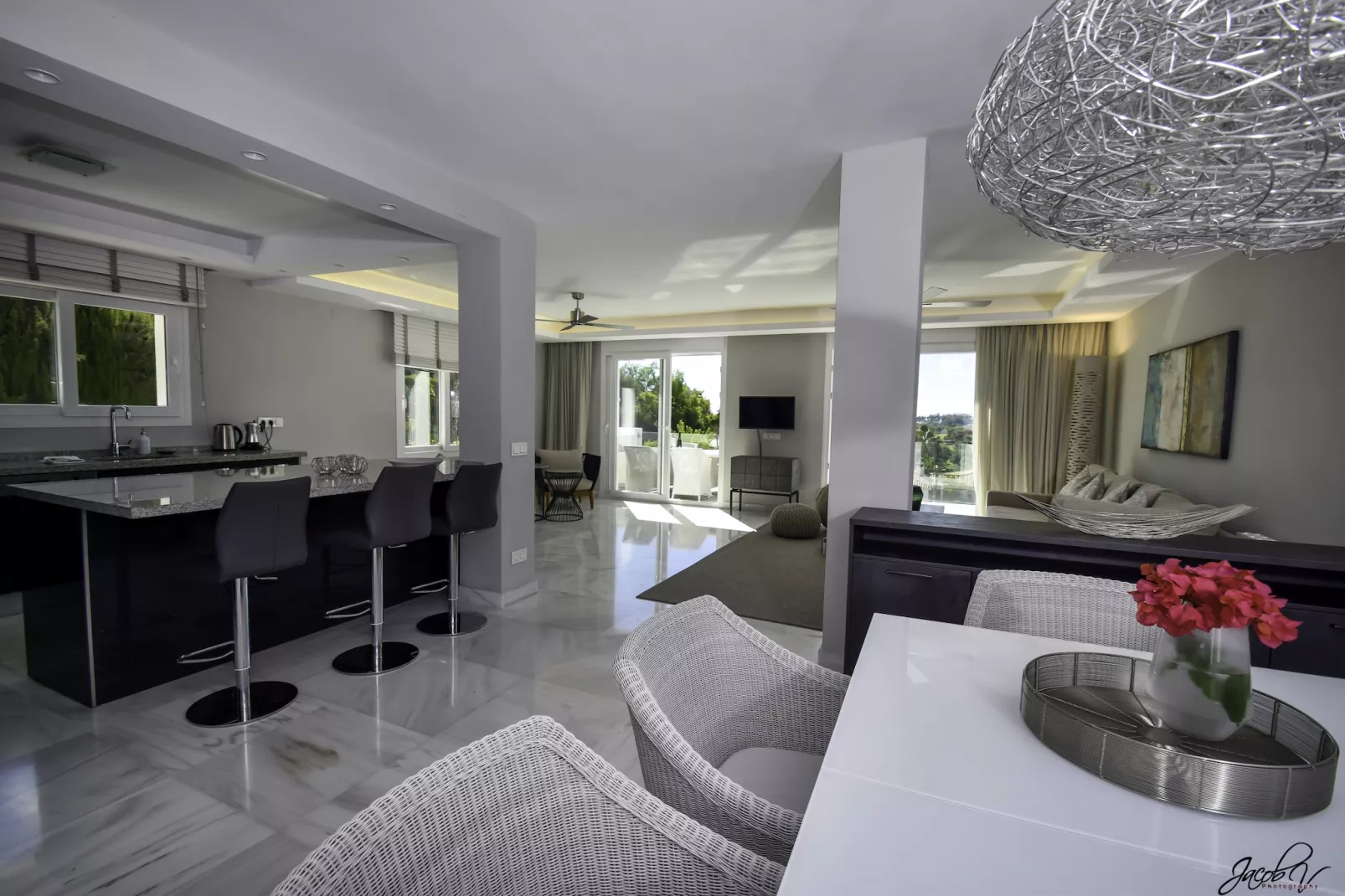 Tranquil Villa with Sea Views & Heated Pool! - Living room