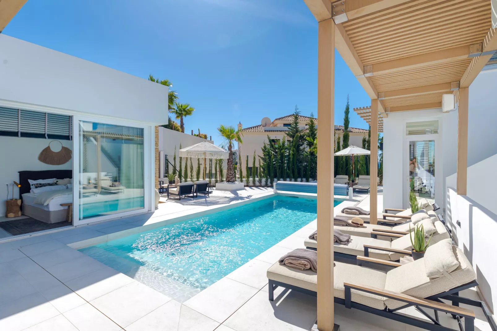 Unique & Luxurious Villa with Heated Pool! - Swimming pool