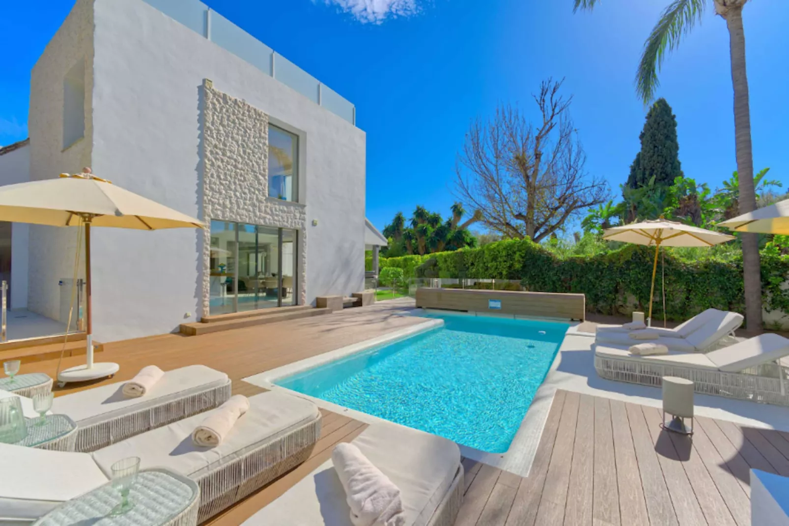 Contemporary & Very Spacious Villa Puerto Banus - Swimming pool