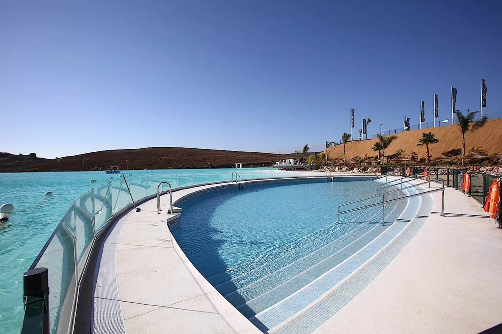 Stylish 3-Bed Apartment | Alcazaba Lagoon (1214) - Piscine