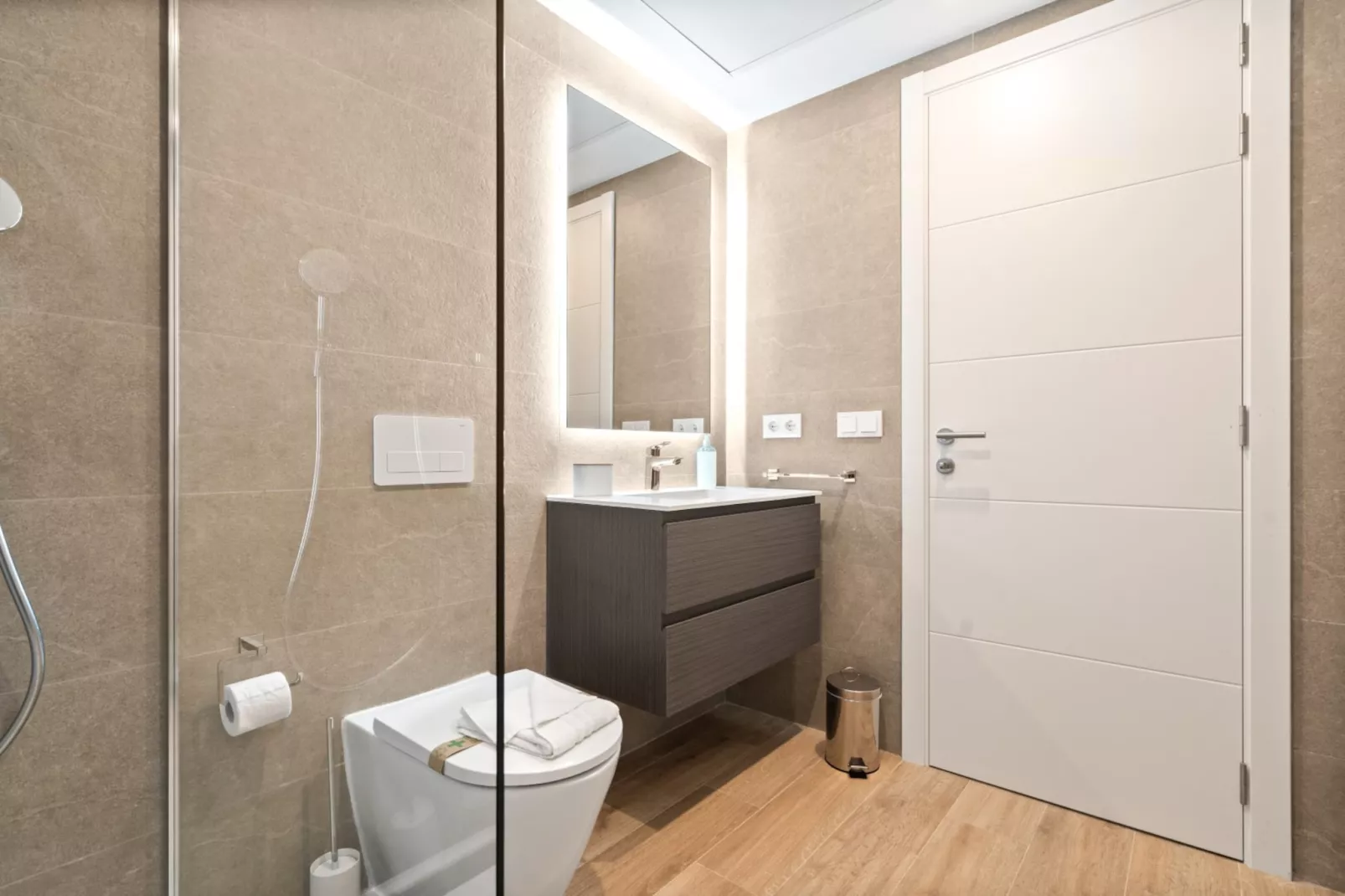 Stylish 1 bed Apartment ALZACABA LAGOON (2006) - Salle de bain