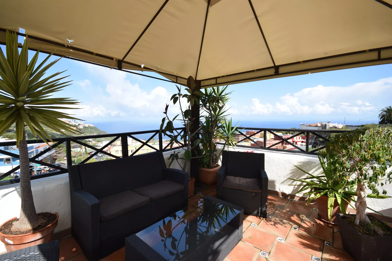 Apartamentos Monasterio de San Antonio 3 - Terrasse/Balkon