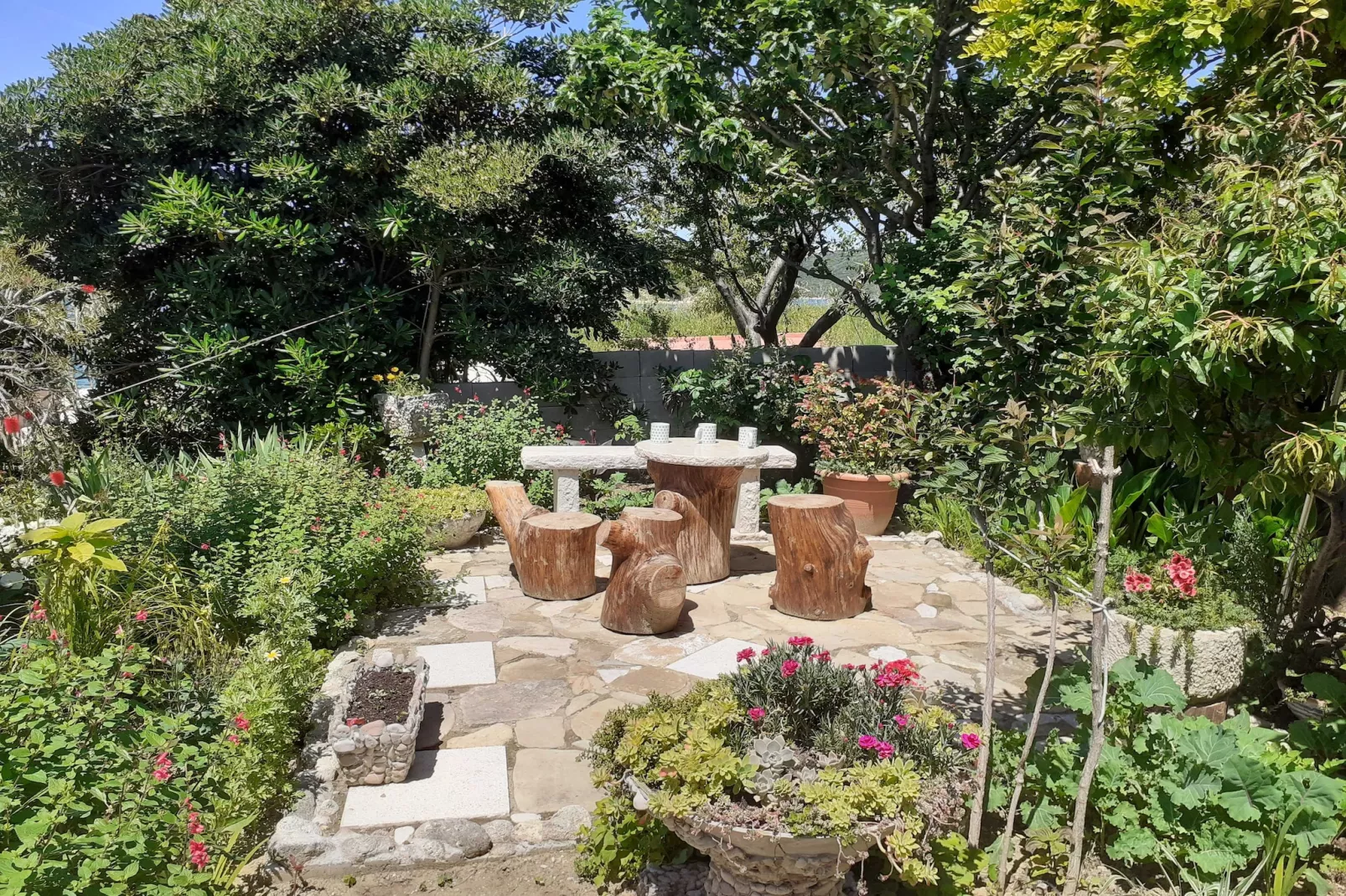 Guest House Green Corner Supetarska Draga - Studio Apartment with Terrace And Sea View - Im Freien