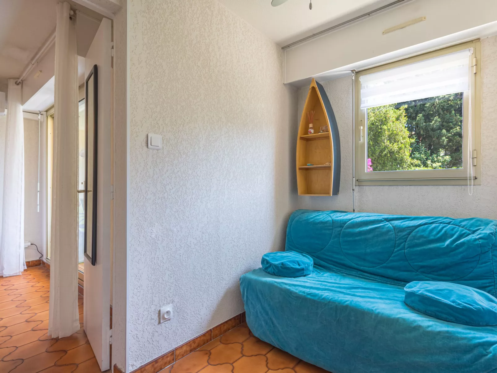 Brise Marine - Inside