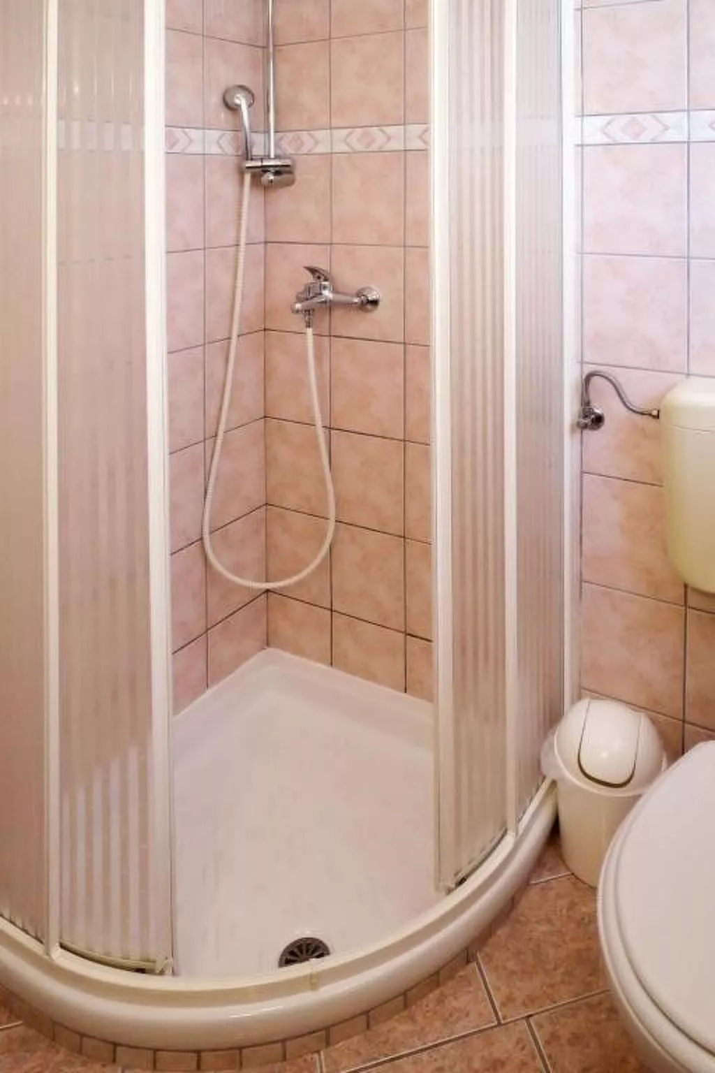 Ein Apartment im Ferienhaus Zweirosen - Image-tags.info