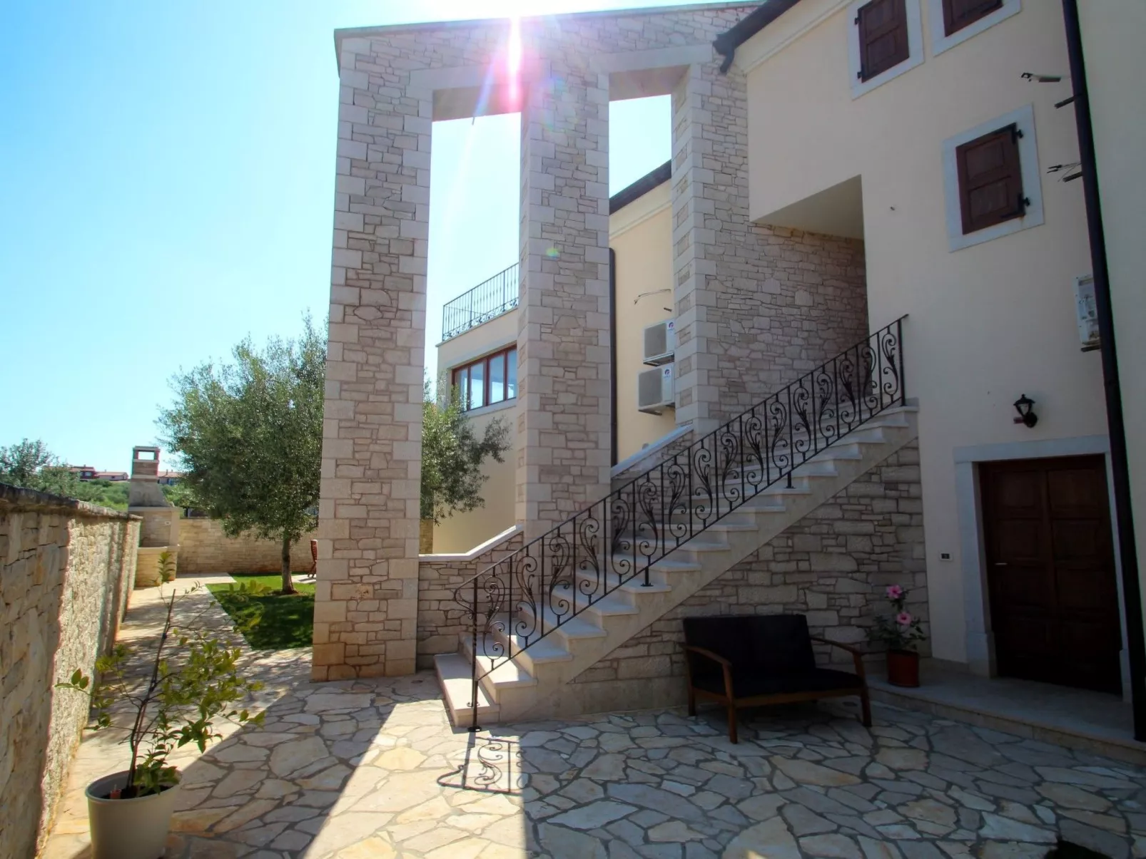 Für 4 Personen ca. 50 m&sup2; in Bužinija, Adriaküste Kroatien (Westküste von I - Outside