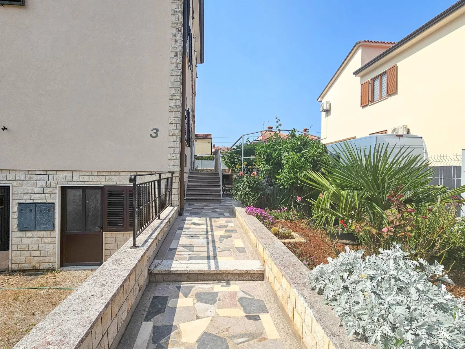 Wohnung "Aurelio" mit Terrasse - Dehors