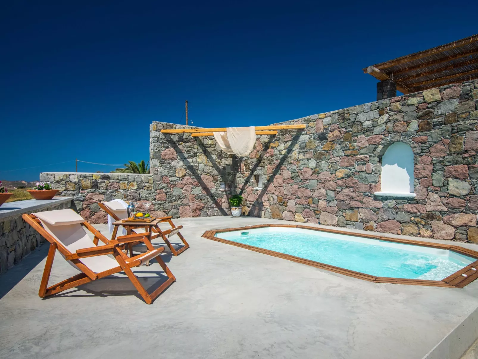PETRA RESIDENCE MINI POOL SPA MILOS - Image-tags.info