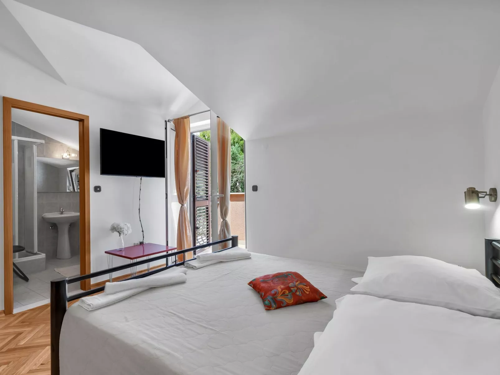 Gasthaus Lazeta - Inside