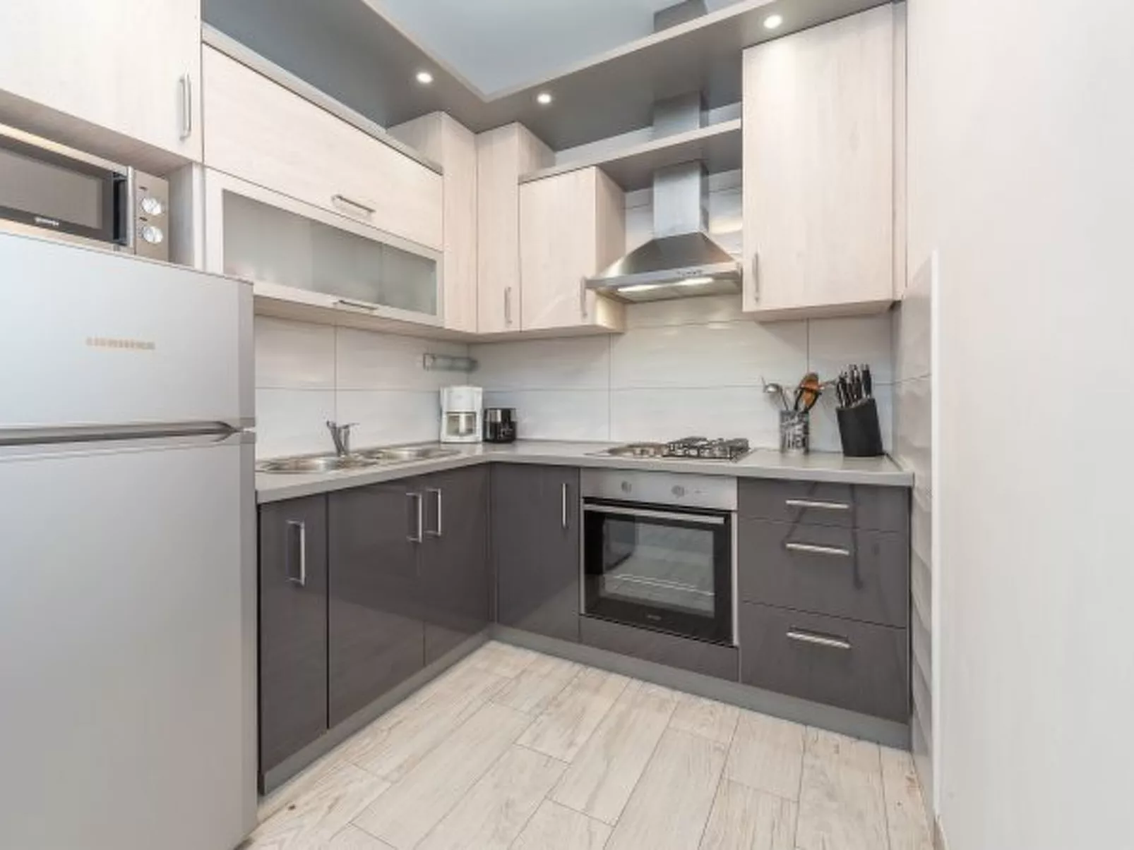 Beachside Holiday House Anamarija - Image-tags.info