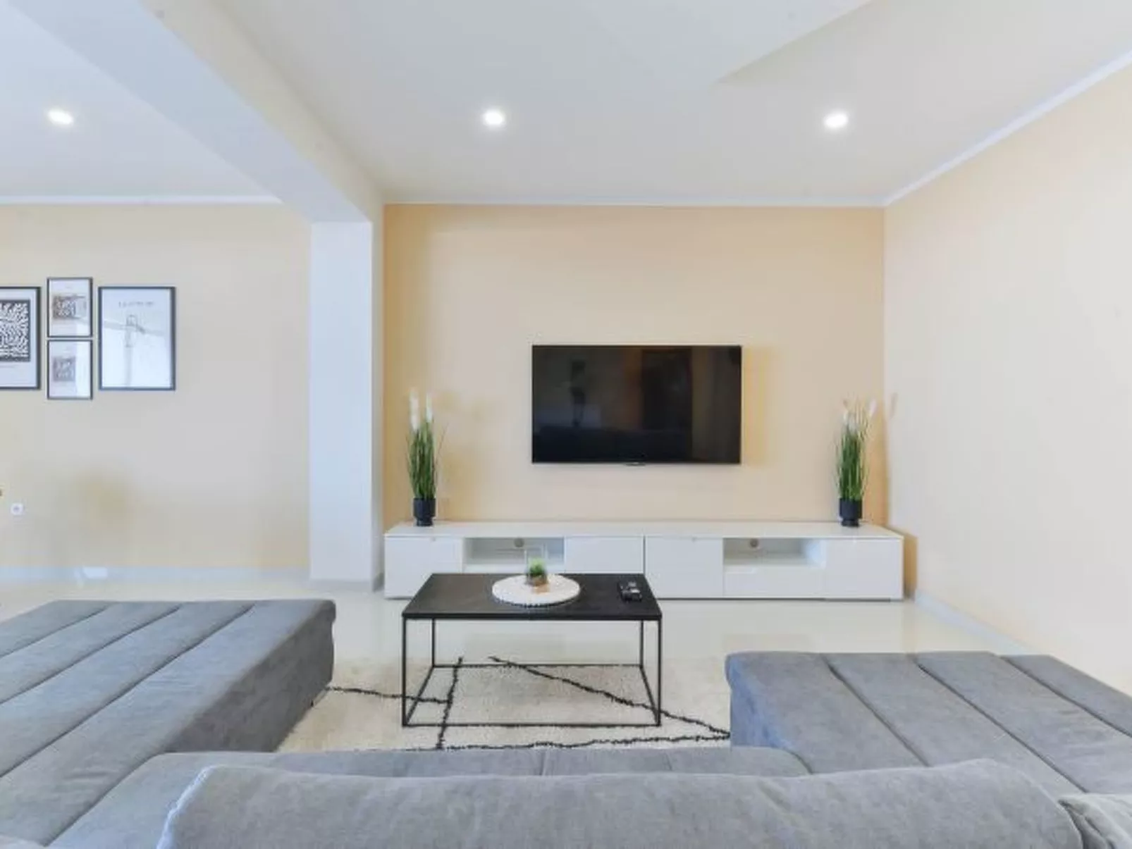 Apartment Holiday House Diana - Image-tags.info