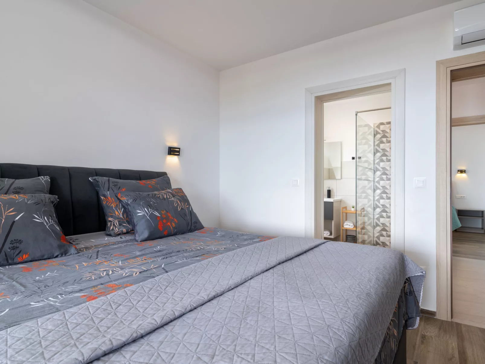 Ria with heated pool - Inside