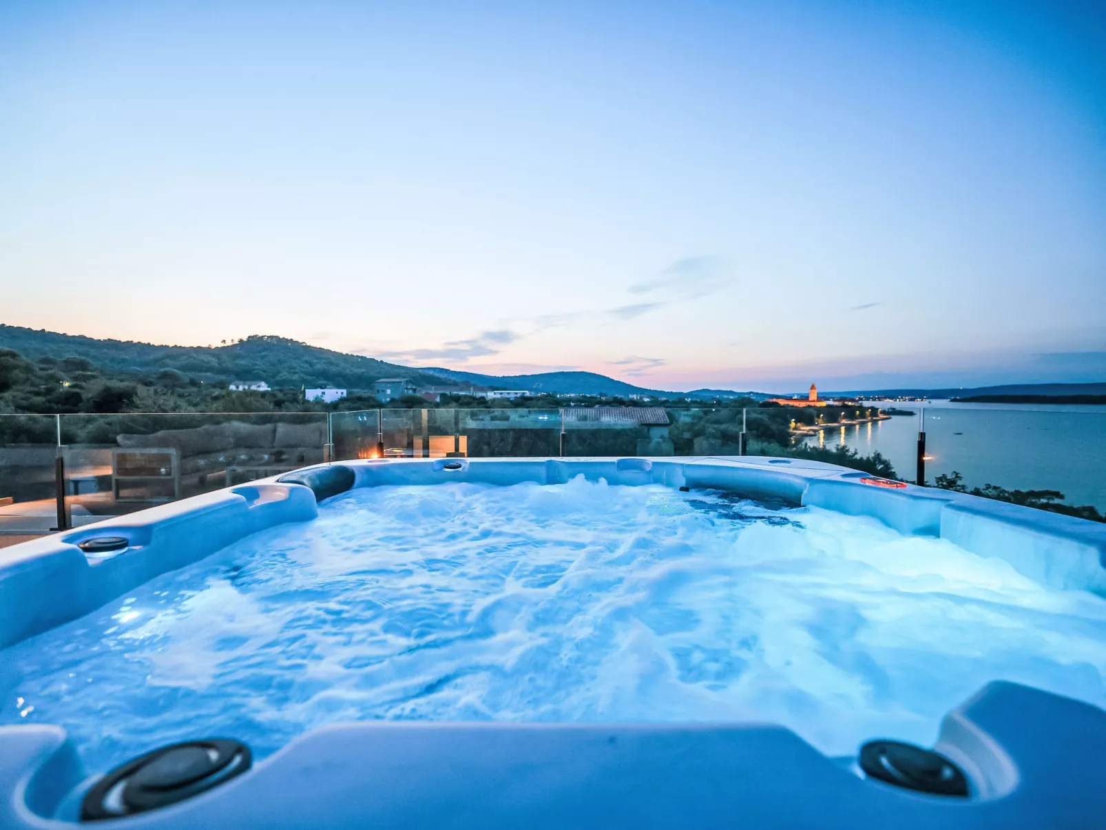 Magic Sky 1 - Outside