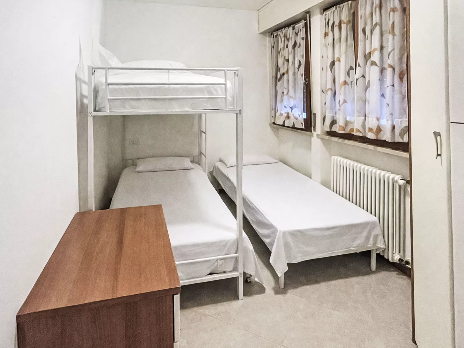 Sona's Lake Home - Drinnen