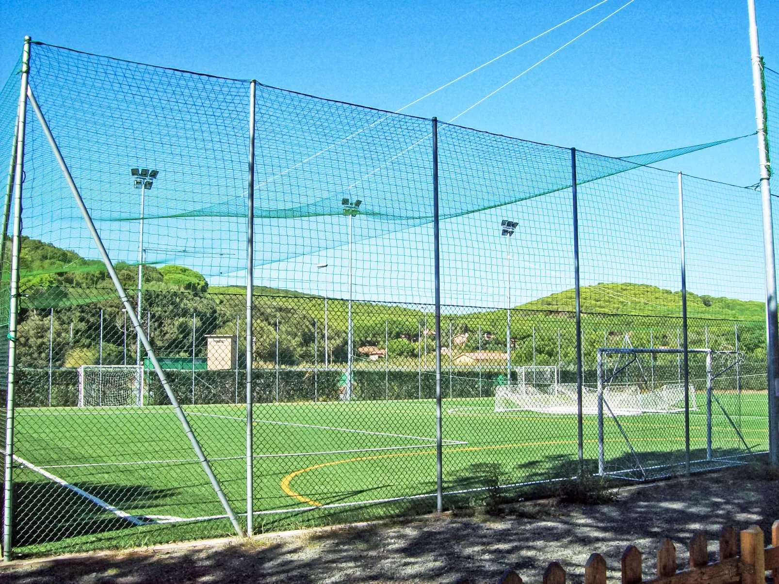 Prestige Family - Outside