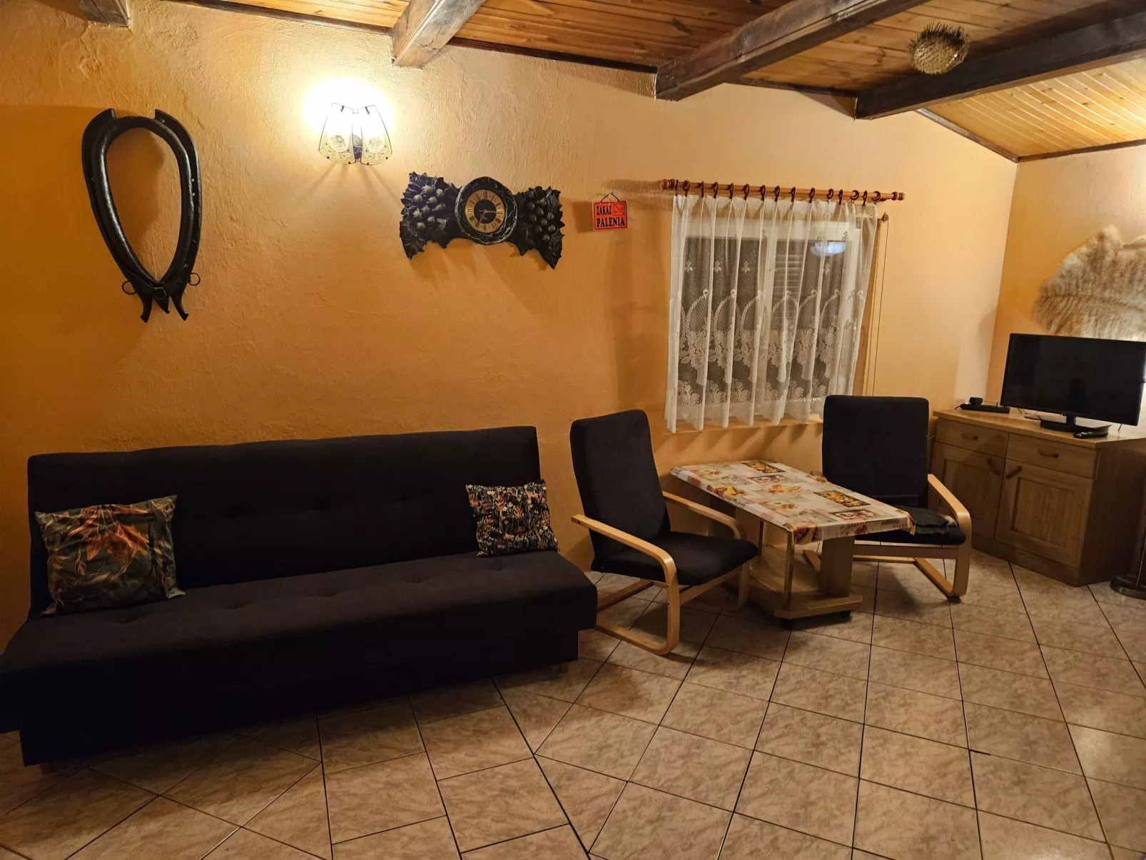 Freistehendes Haus mit eingezäuntem Grundstück an einer Lagune - Dedans