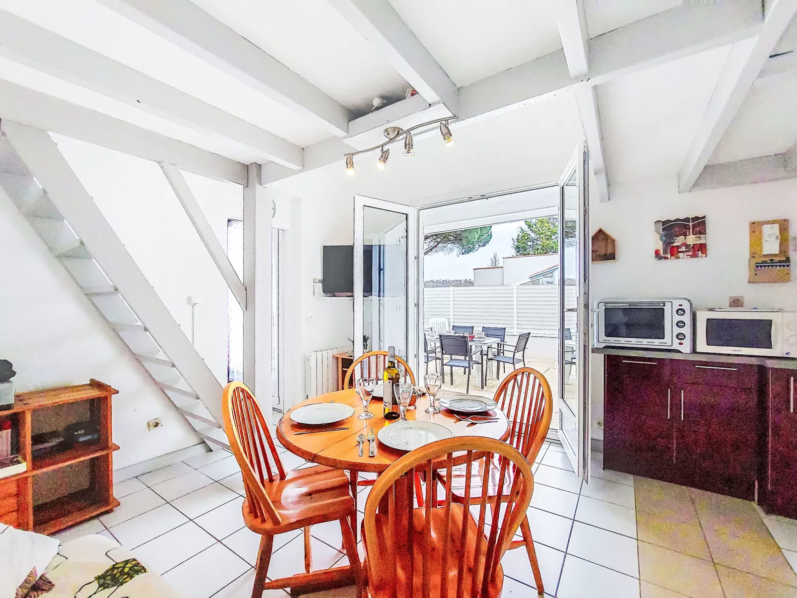 Les Palmyriennes - Drinnen