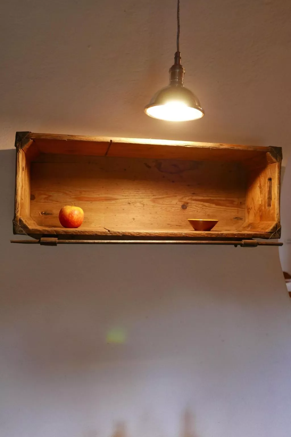 "Cosima" mit Blick auf das Wasser - Inside