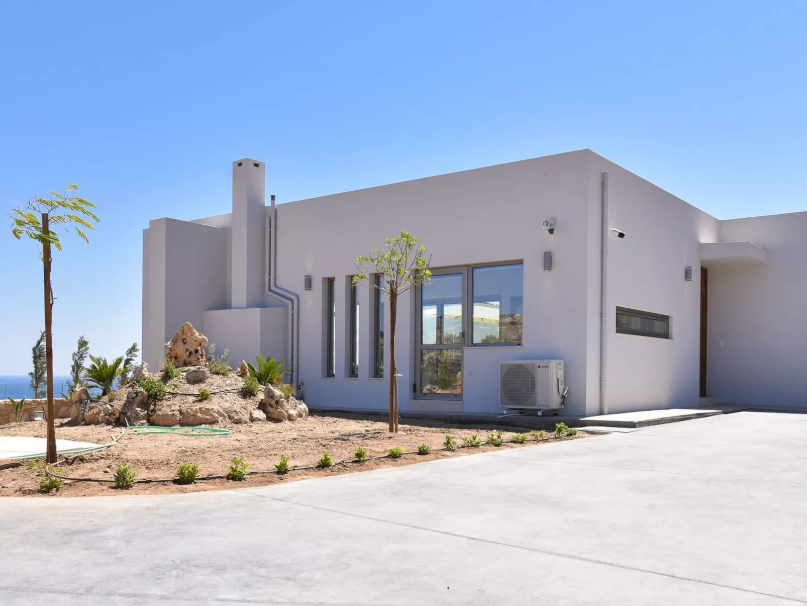 "Villa Kallia" mit Infinity-Pool - Outside