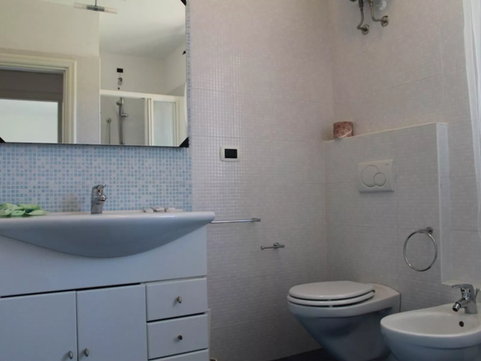 Unterkunft im Erdgeschoss, überdachte Terrasse, Schwimmbad - Inside