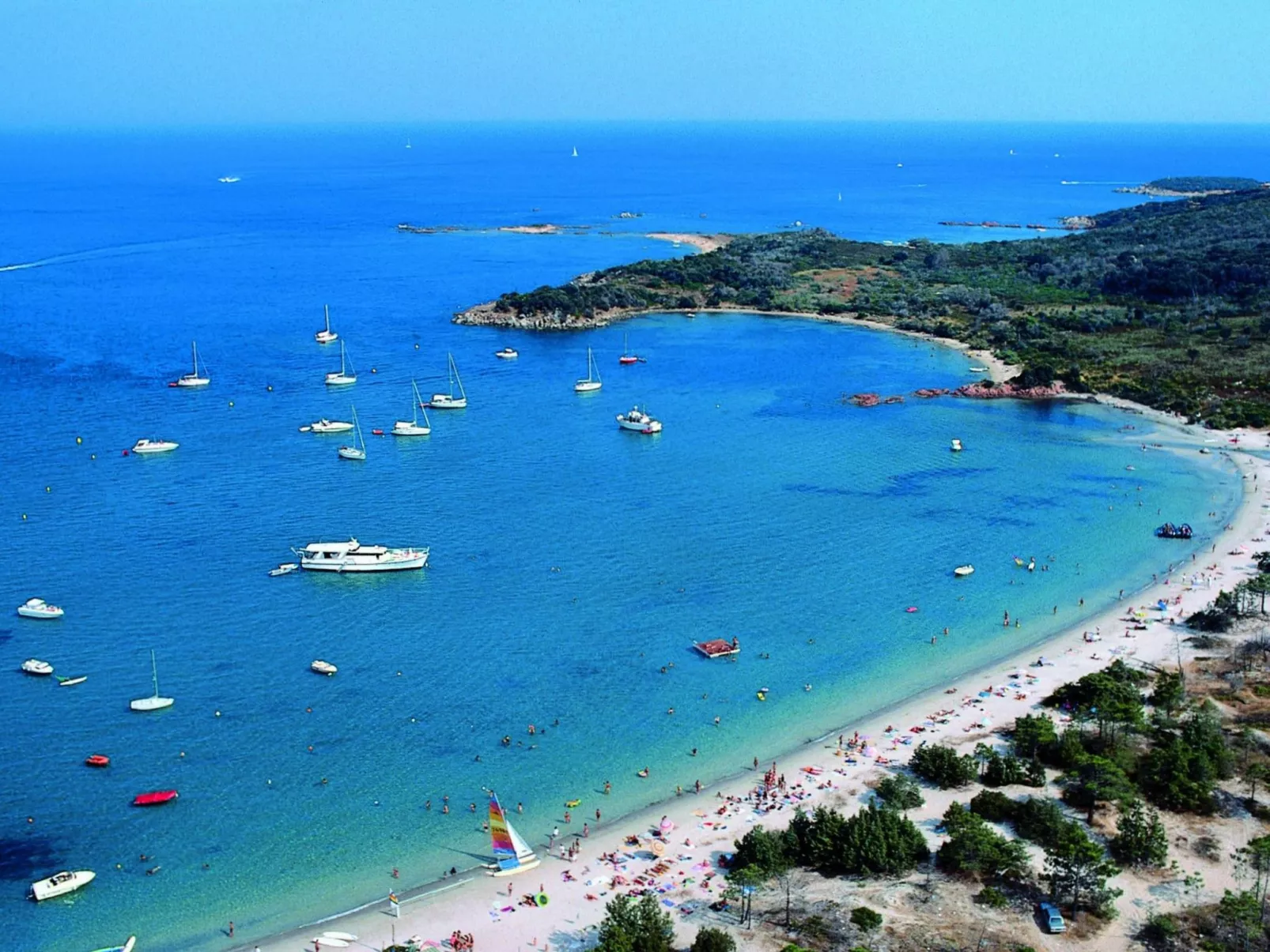 Unterkunft mit Terrasse, Klimaanlage. Schwimmbad - Outside