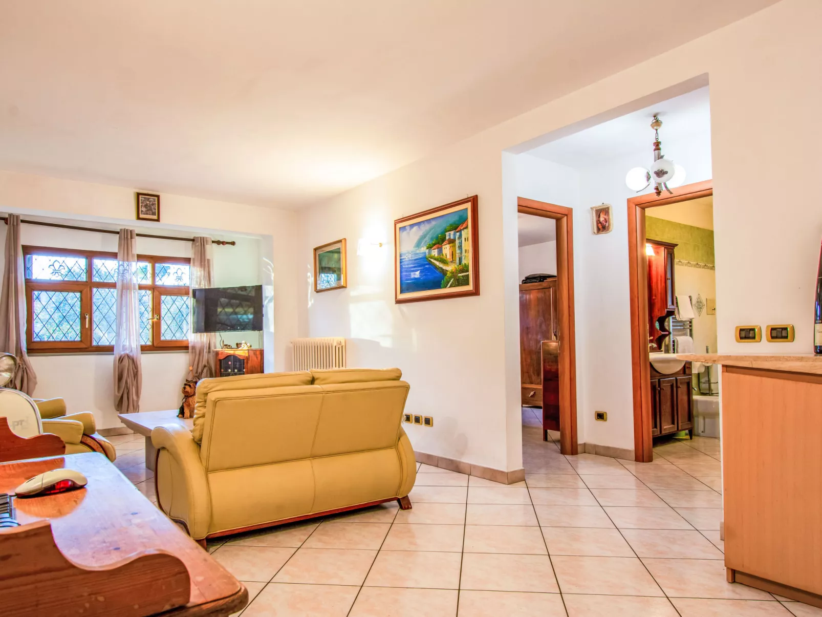 Tre fontane - Inside