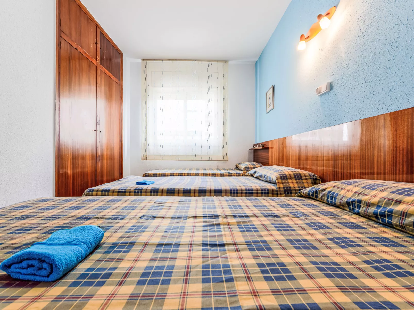 Tomas de Victoria - Dedans