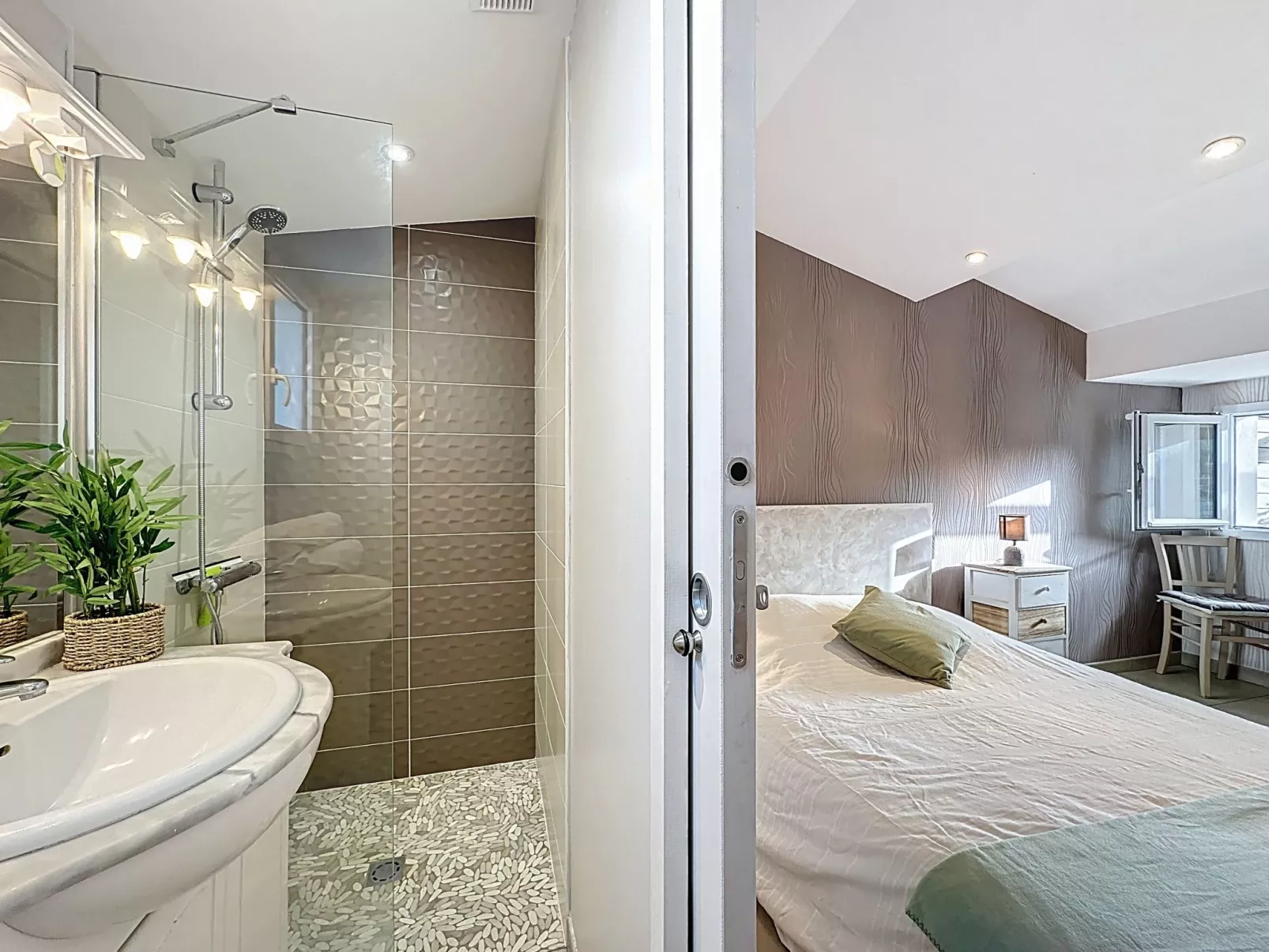 Les Rochers du Roi - Drinnen