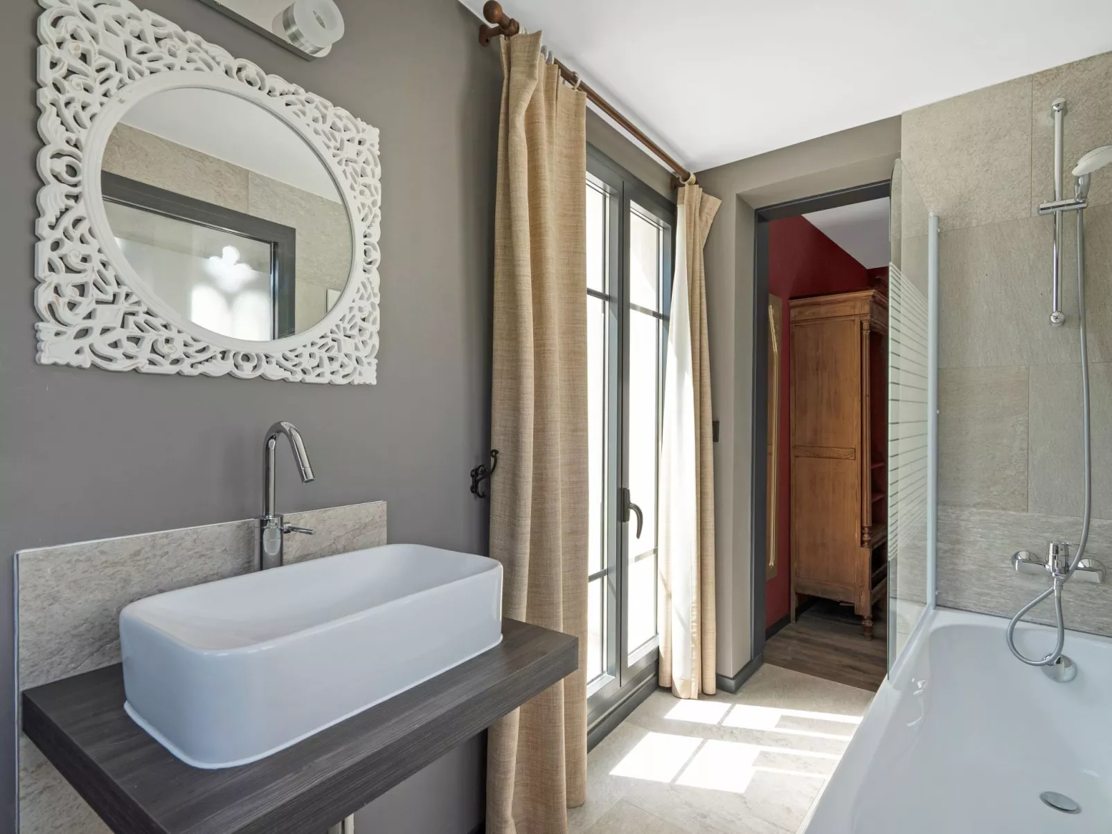 Mauresque & Pêcheurs - Drinnen