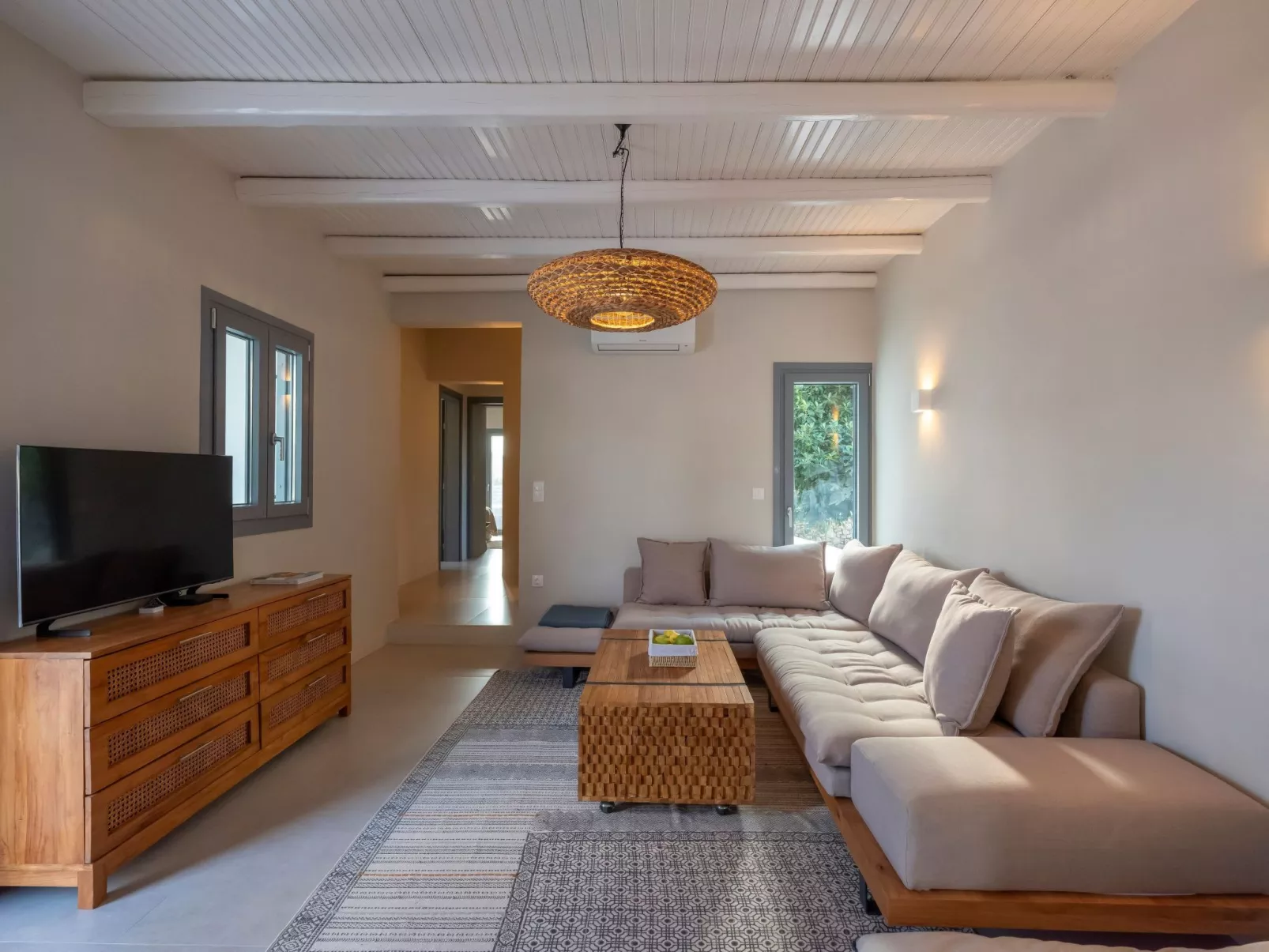 Sunset Gypsy stilvolles modernes Dorfhaus mit Whirlpool - Drinnen