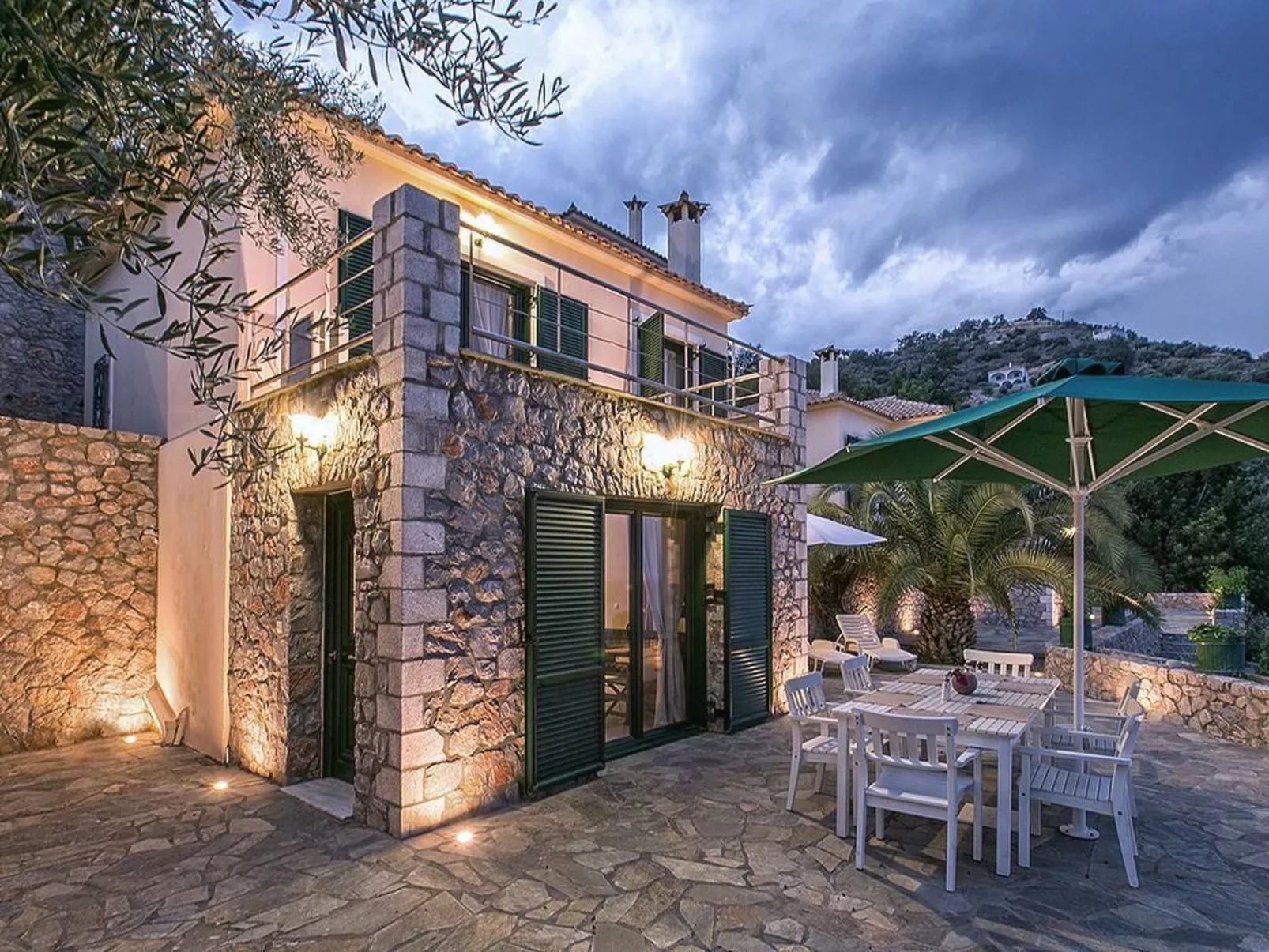 Salvador Dali Villa - Outside