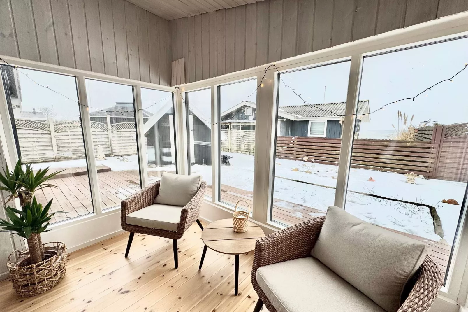 6 person holiday home in Rønde - Indoor