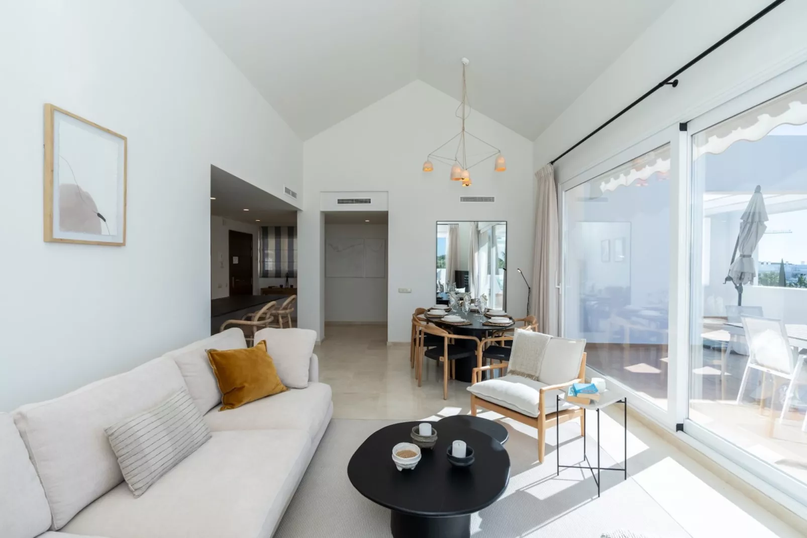 Exclusive 3-bed Penthouse Alcazaba Lagoon (321) - Wohnzimmer