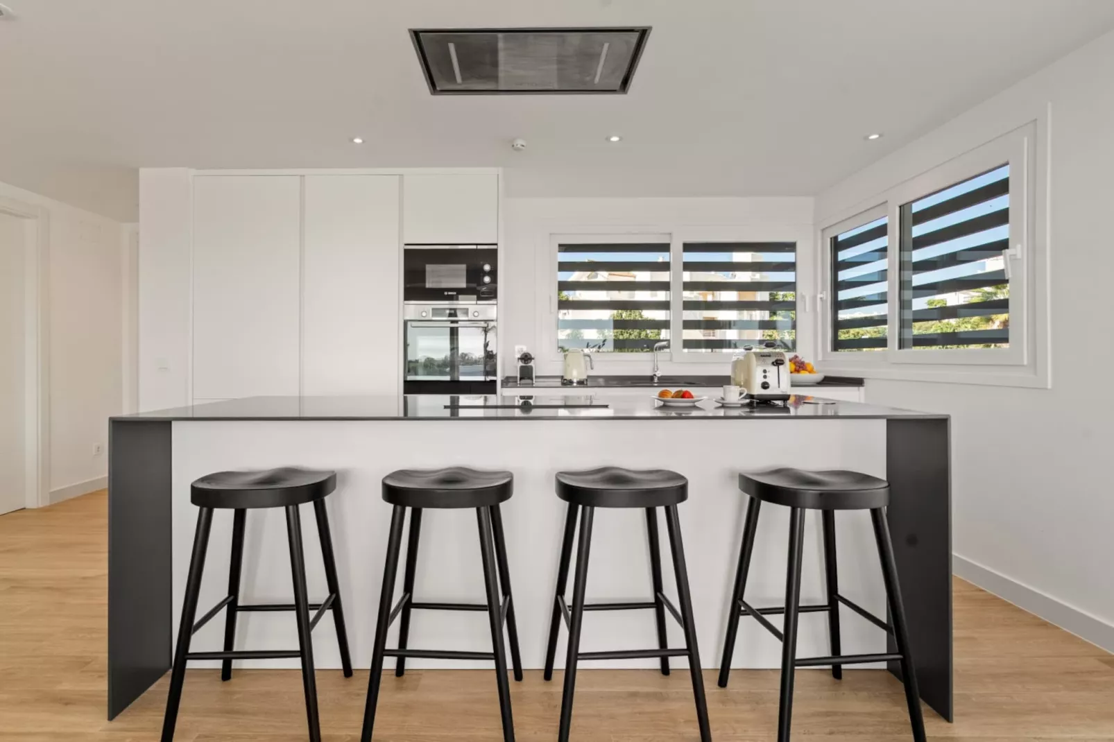 Spacious 2-bed & Solarium ALCAZABA LAGOON (2017) - Cuisine