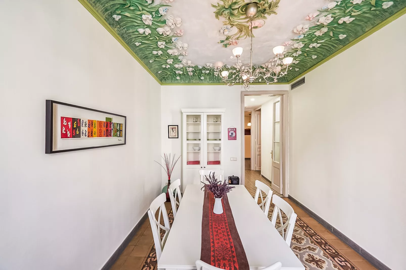 Rambla Paris Apartment - Dining room