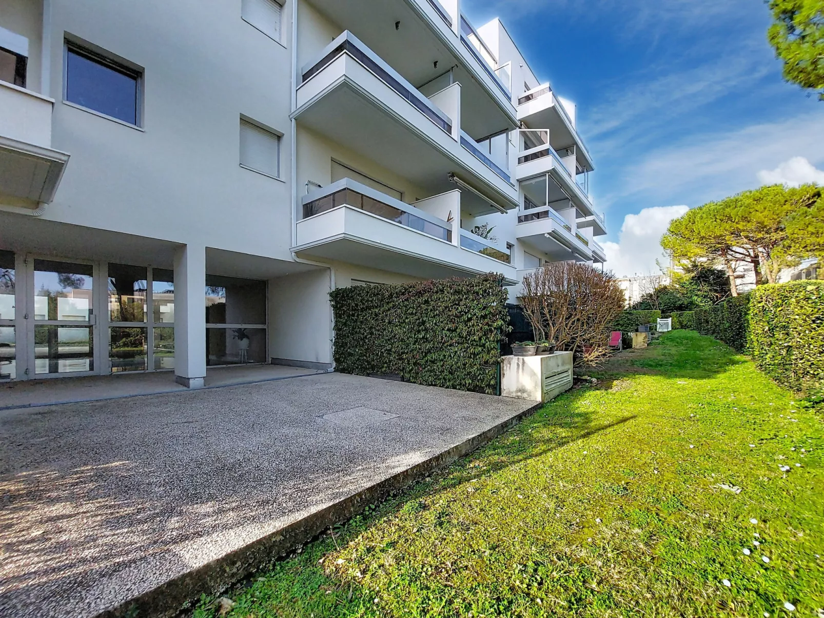 Résidence de Mons - Draußen