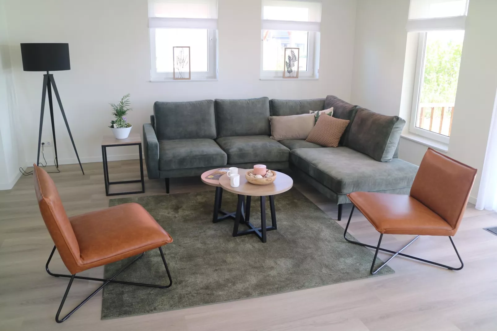 Lake view villa met zwem- vissteiger-Living room