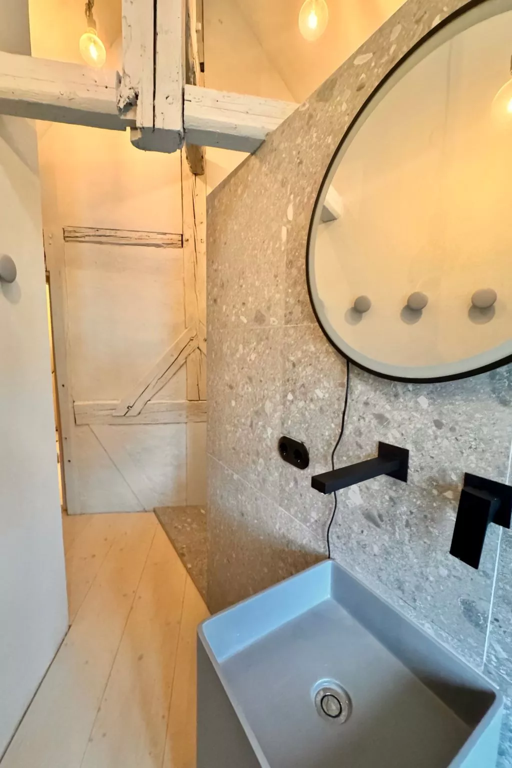 NEU!   dasErbhaus - Inside