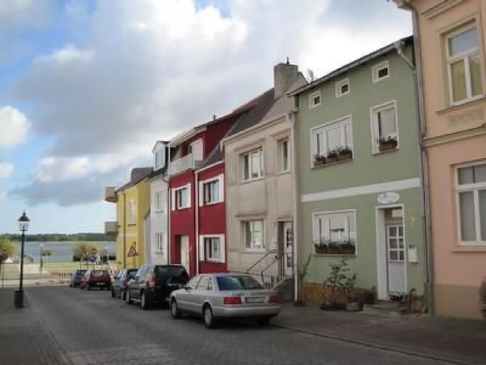 Charlotte mit Garten - Draußen