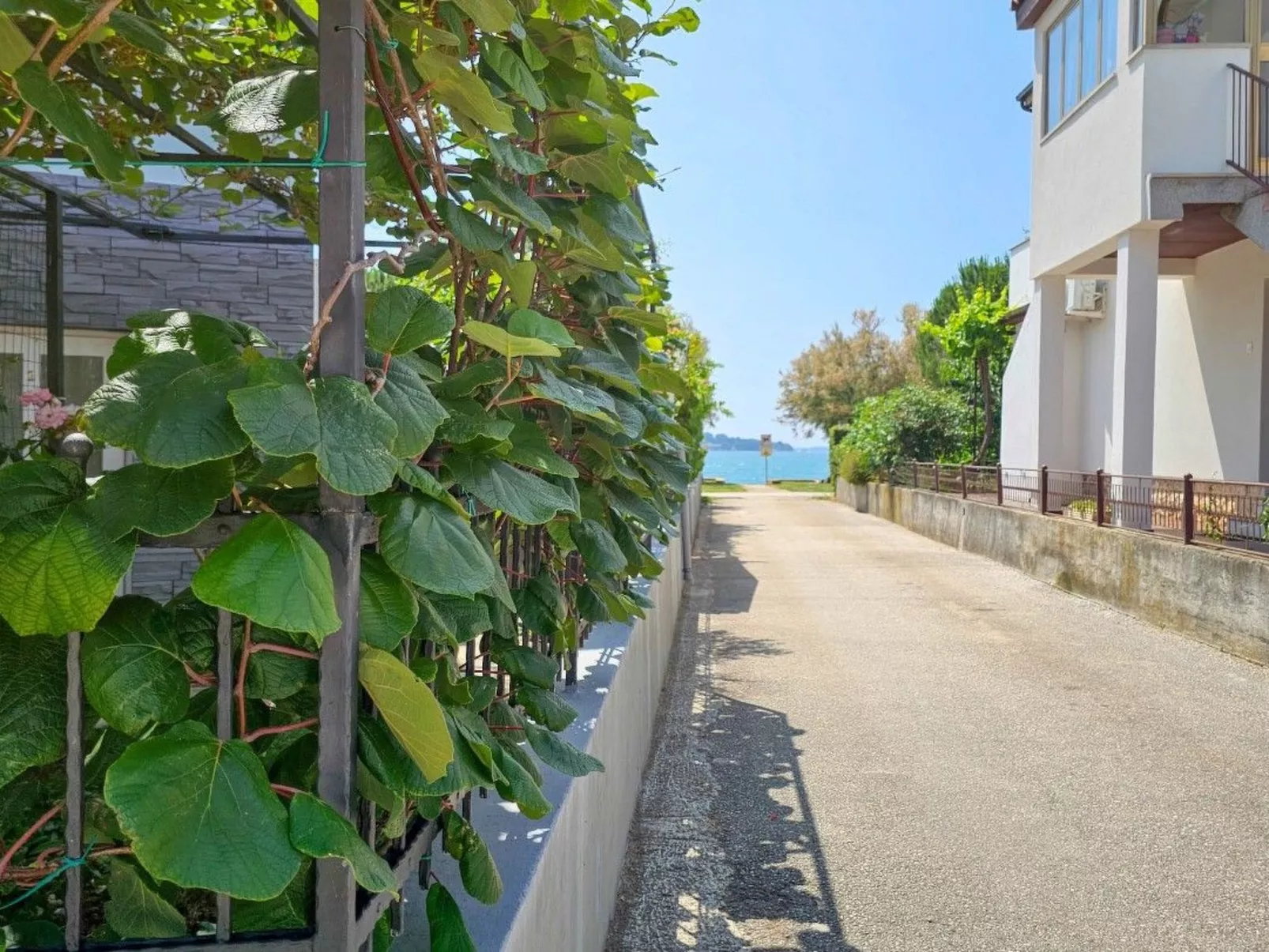 "Pintar 2" direkt am Strand - Draußen