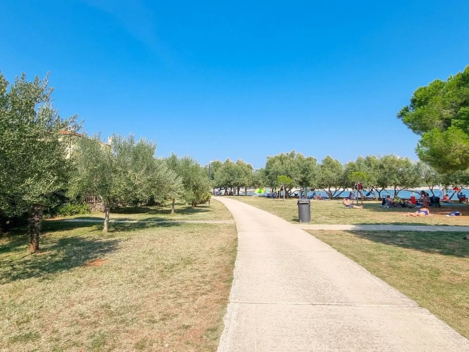 Für 5 Personen ca. 70 m&sup2; in Novigrad, Adriaküste Kroatien (Westküste von I - Dehors