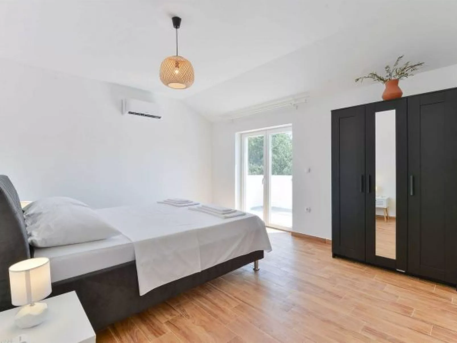 Villa Natura with pool - Image-tags.info