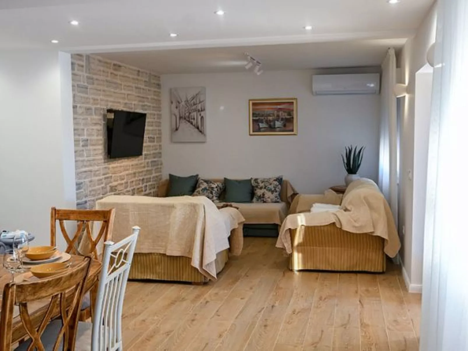 Holiday Home Marija with pool - Image-tags.info