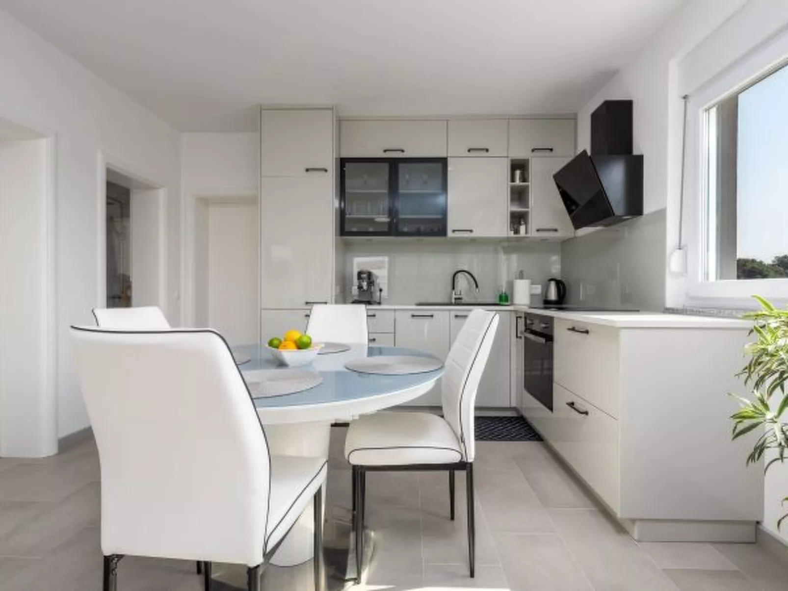 Apartment Laurel near the sea - Image-tags.info