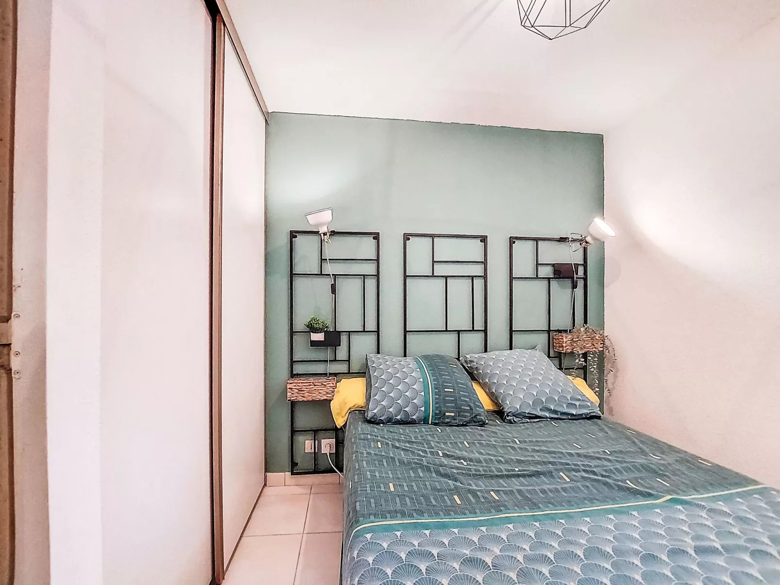 Cap de Mer - Drinnen