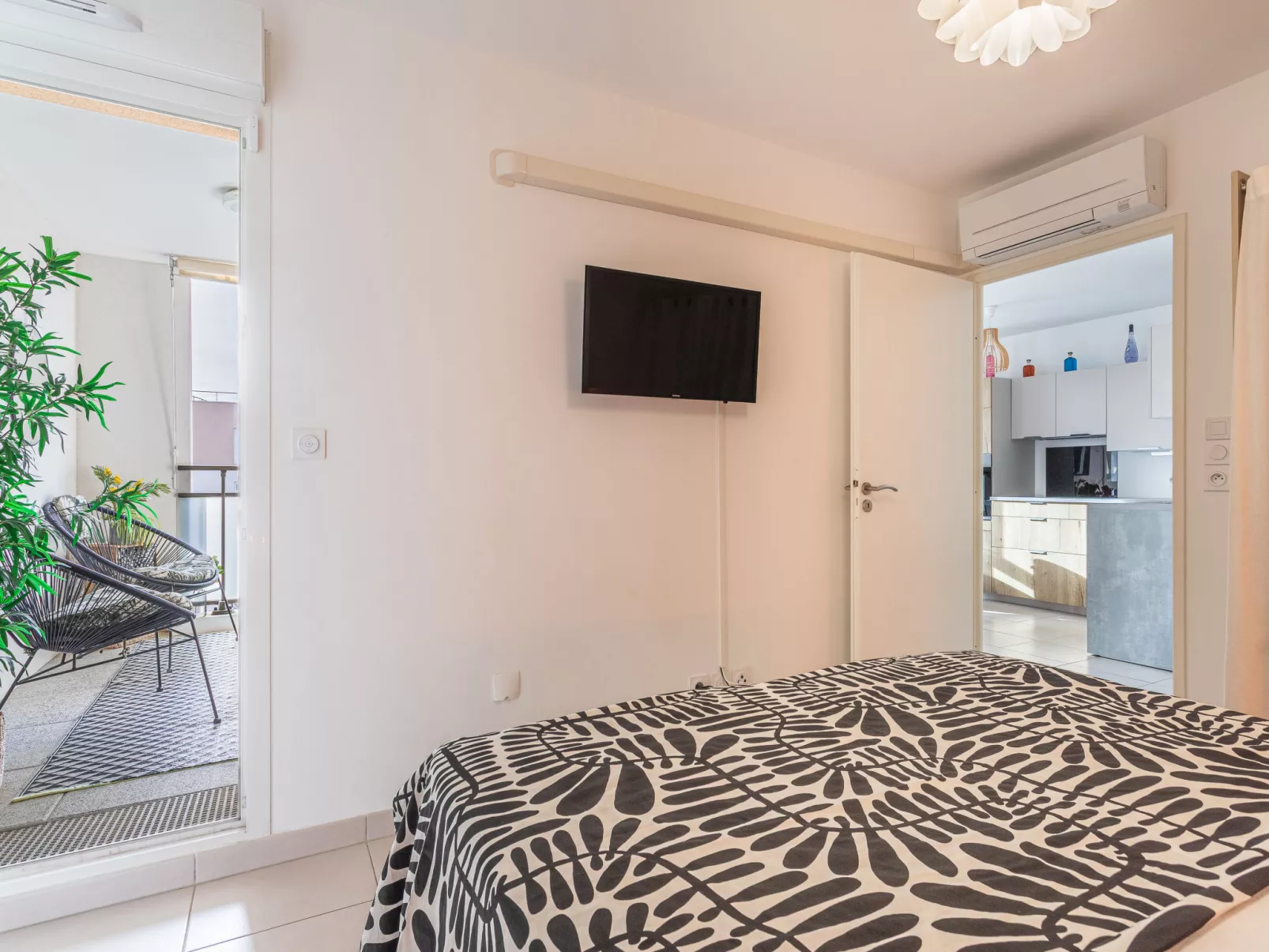 Nouvelles Terres E4 - Drinnen