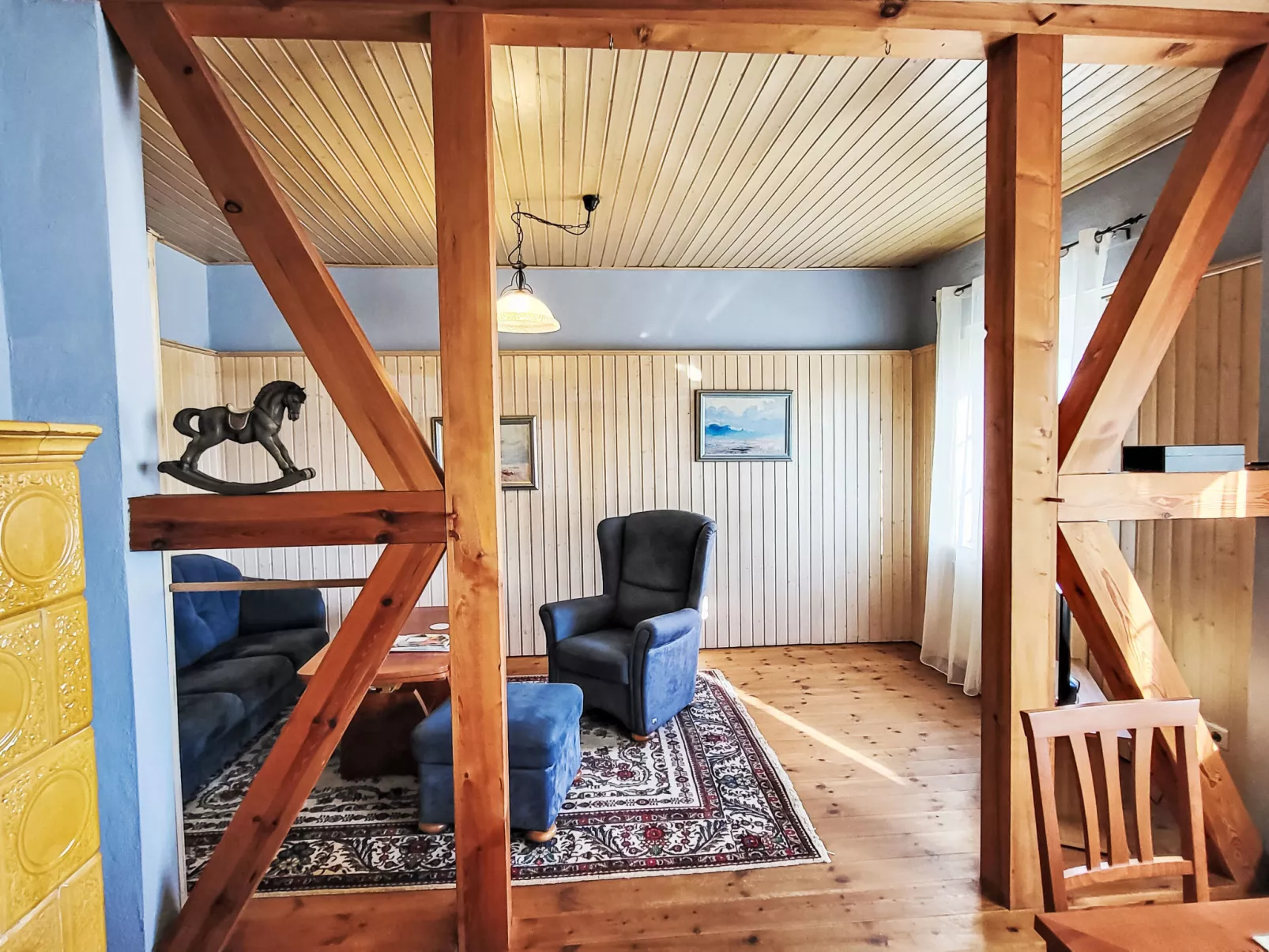 Mit großem eingezäunten Garten - Drinnen