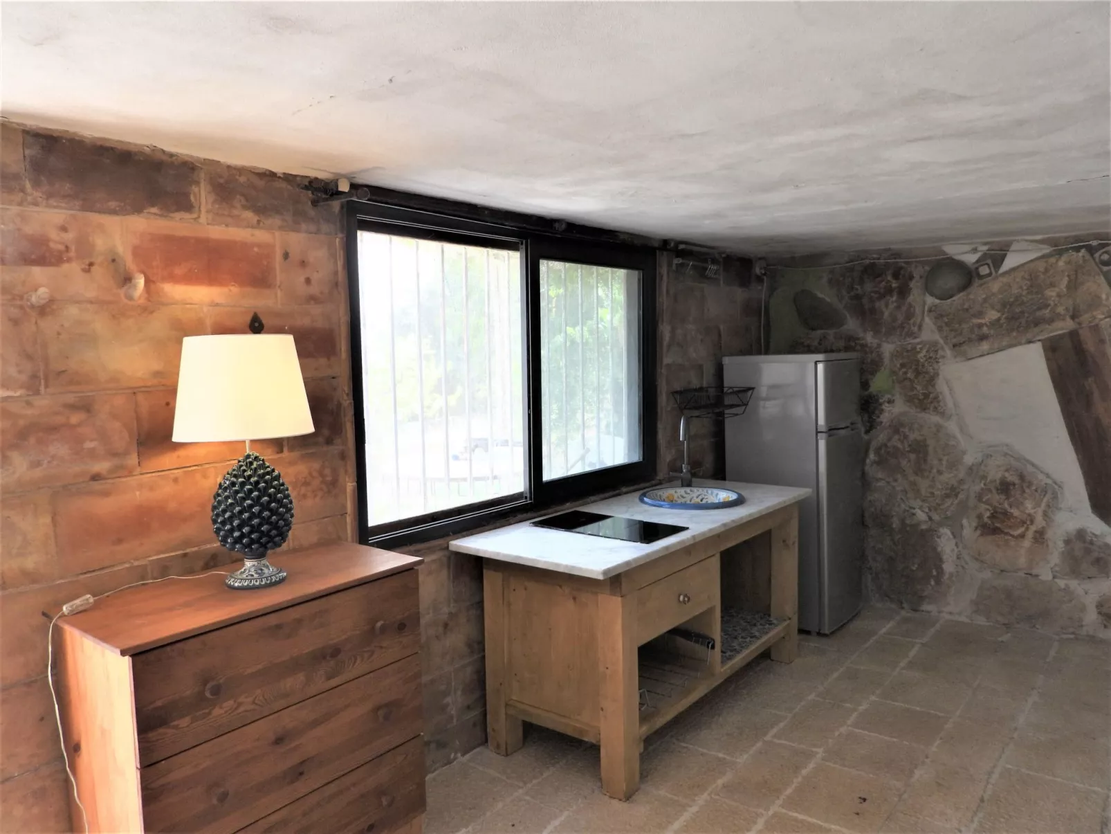 Giniusa' Studio mit Whirlpool-Badewanne - Inside