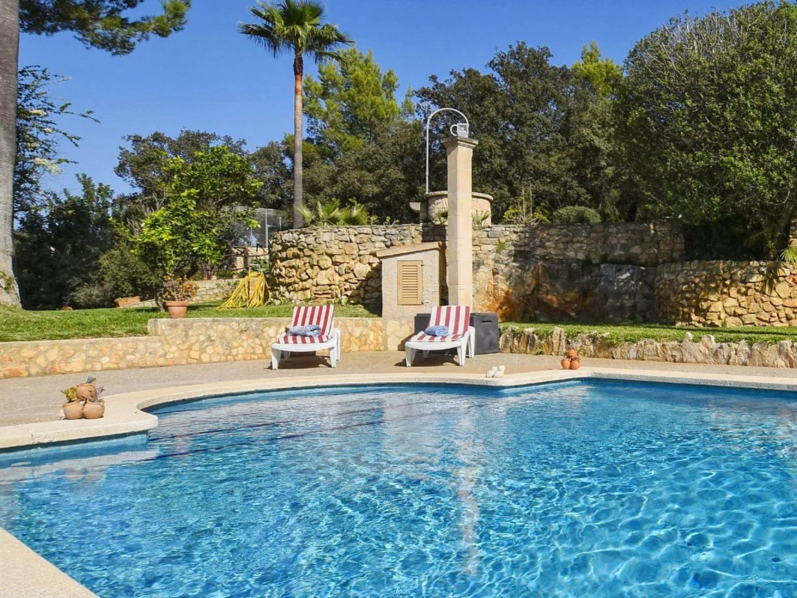 Rustikale Villa in der schönen mallorquinischen - Dehors