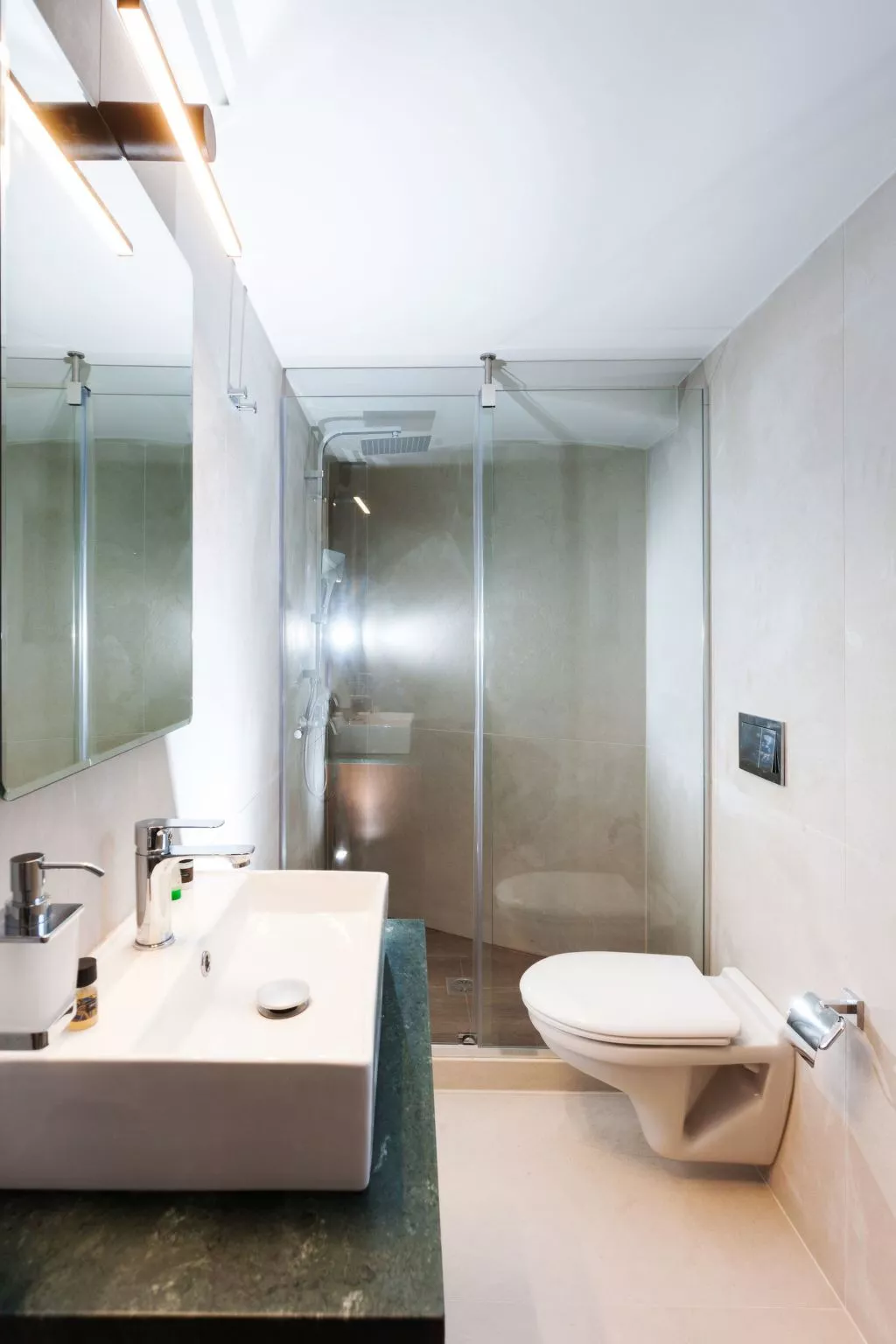 Ali Vafi's Villa - Beheizter Jacuzzi und Innenpool - Inside